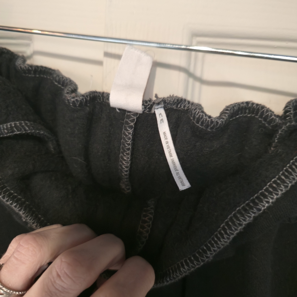 Urban Outfitters Black Wide-Leg Paperbag Waist Pants - Picture 6 of 7